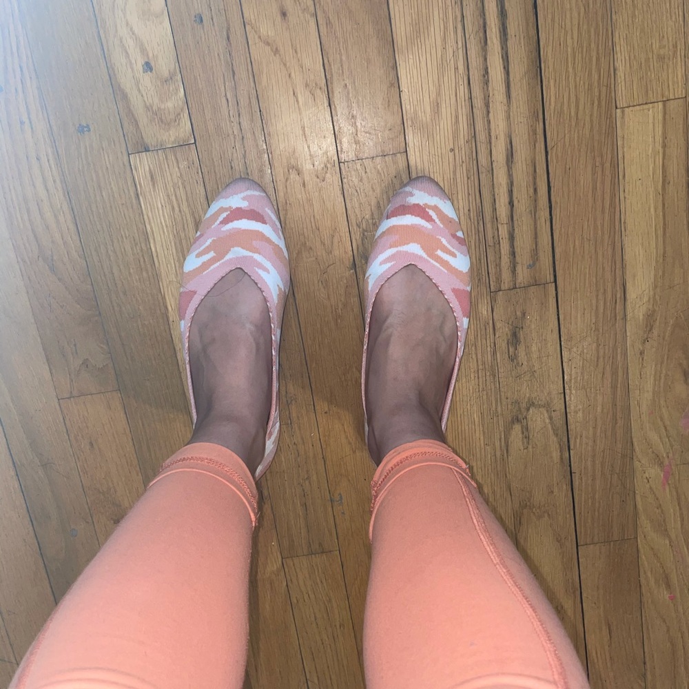Flats - Picture 2 of 5